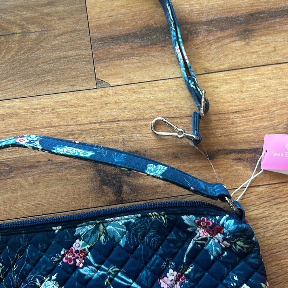 Vera Bradley Bag - Picture 4 of 5